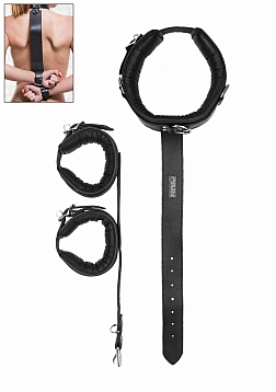 Long Fist Mistt Quality Calf Leather with Heavy Duty strap..